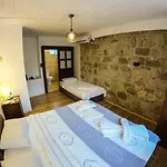 ホテル Zeushan Kucuk *
