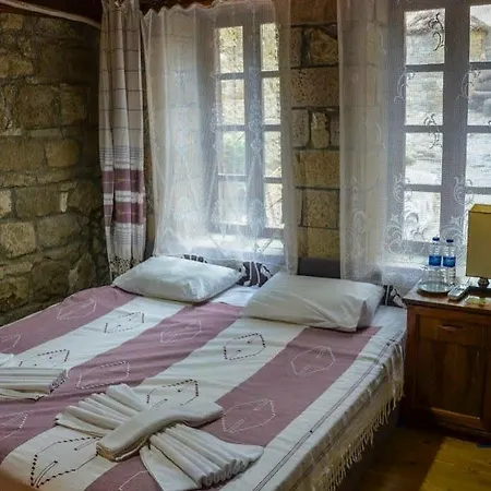 Zeushan Kucuk Adatepe (Ayvacik)